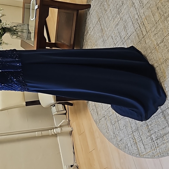 Size 10 to 12 bright navy blue lace/chiffon mother of bride/groom formal NWT - Picture 10 of 14